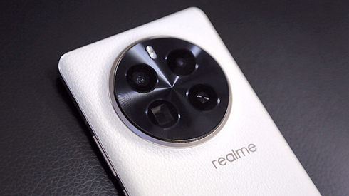 真我GT5 Pro評測：越級已經越到頂級旗艦級別？！