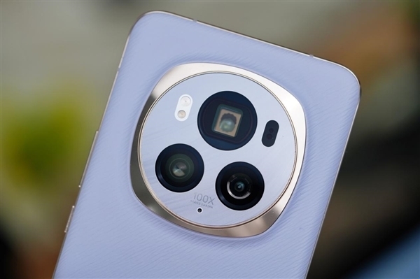 榮耀Magic6系列首銷2分鐘破6.66億！趙明：影像、通信等全方位突破