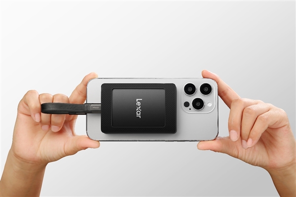 雷克沙推出SL500移動SSD磁吸套裝:可磁吸手機、1秒傳1G視頻(圖3) 雷克沙推出SL500移動SSD磁吸套裝:可磁吸手機、1秒傳1G視頻