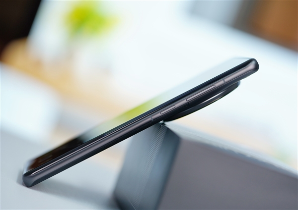 首發5.5G通信！OPPO Find X7 Ultra衛星通信版圖賞