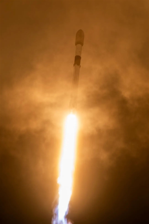 第四枚19手獵鷹九號火箭誕生：星鏈衛星已發射6054顆