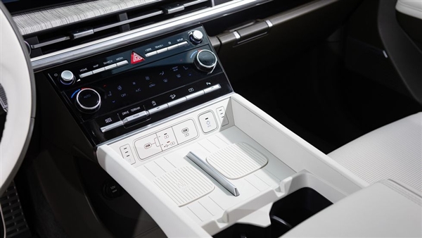 韓國印度化 全新現代勝達正式發布:路虎設計師“跳槽”之作?(圖11) 韓國印度化 全新現代勝達正式發布:路虎設計師“跳槽”之作?