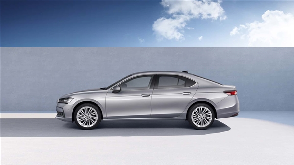 最后一代燃油版 全新斯柯達速派發布：帕薩特平替還香嗎