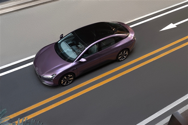 小鵬MONA M03開放官方定制改色服務：超50種顏色可選 售價2990元起