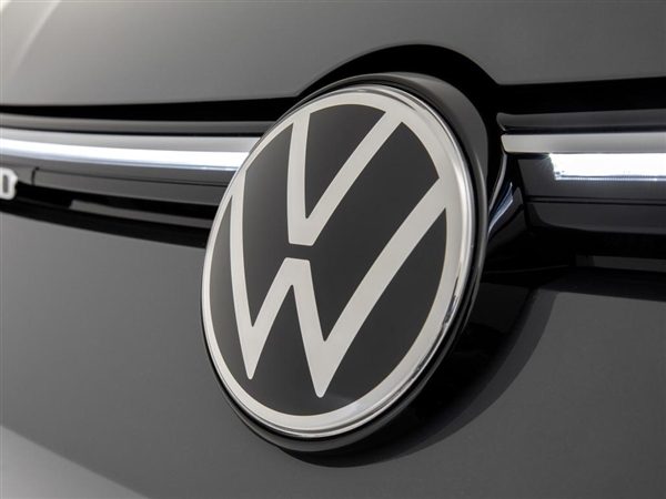 曝大眾中國區負責人年薪超400萬歐元 大眾每月為其支付15萬元房租(圖2) 曝大眾中國區負責人年薪超400萬歐元 大眾每月為其支付15萬元房租